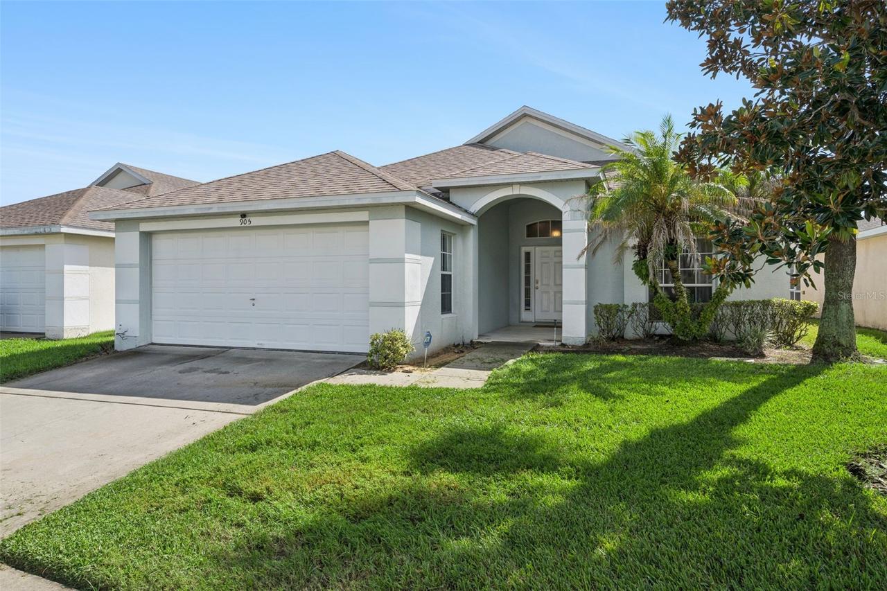 905 Lockbreeze Dr., Davenport, FL 33897