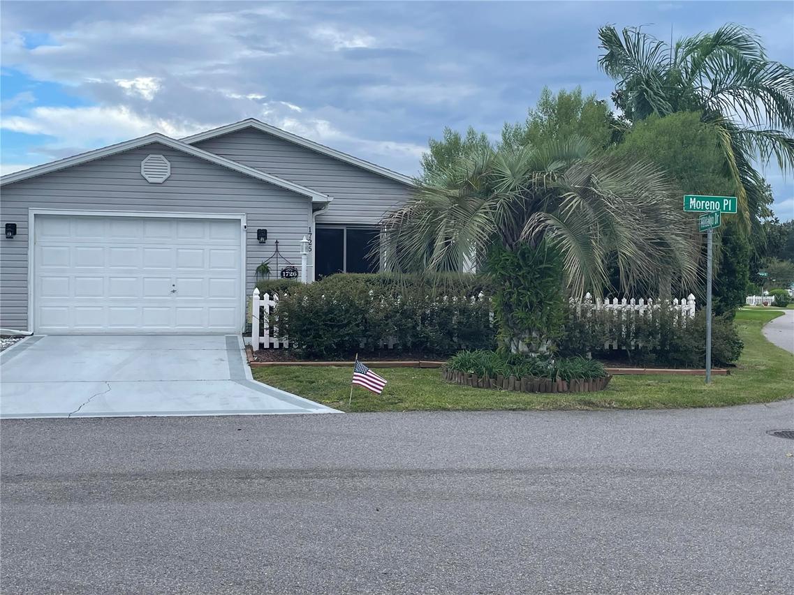 1726 Moreno Pl., The Villages, FL 32159