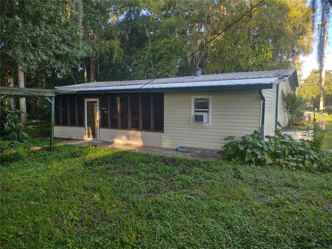 24548 Alligator Rd., Astor, FL 32102