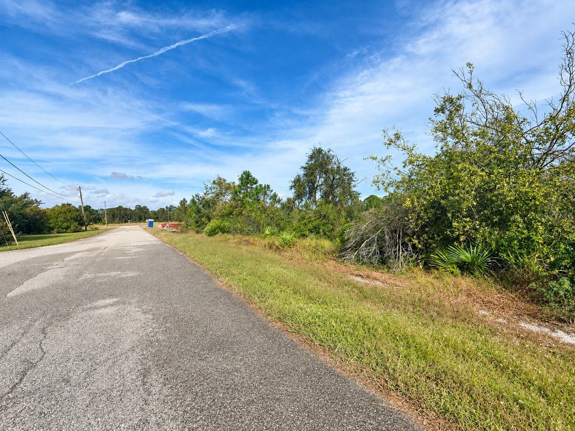 208 Fiji Way, Lake Placid, FL 33852