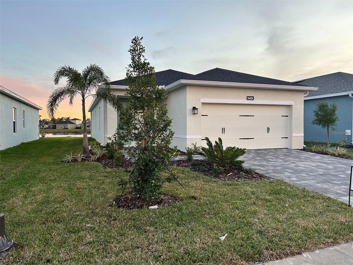16426 Queen Palm Dr., Port Charlotte, FL 33953
