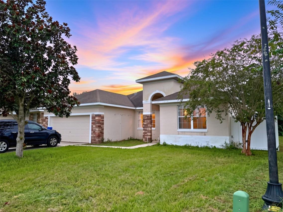 2721 Athens Dr., Leesburg, FL 34748
