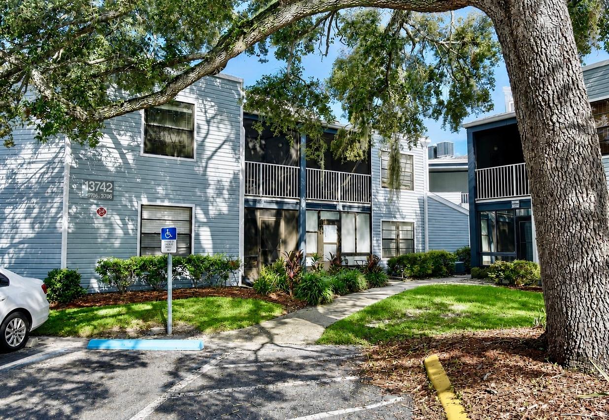 3712 Southpointe Dr. #U6, Orlando, FL 32822