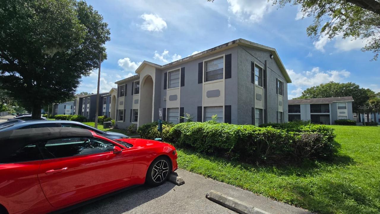 2555 N Alafaya Tr. #105, Orlando, FL 32826