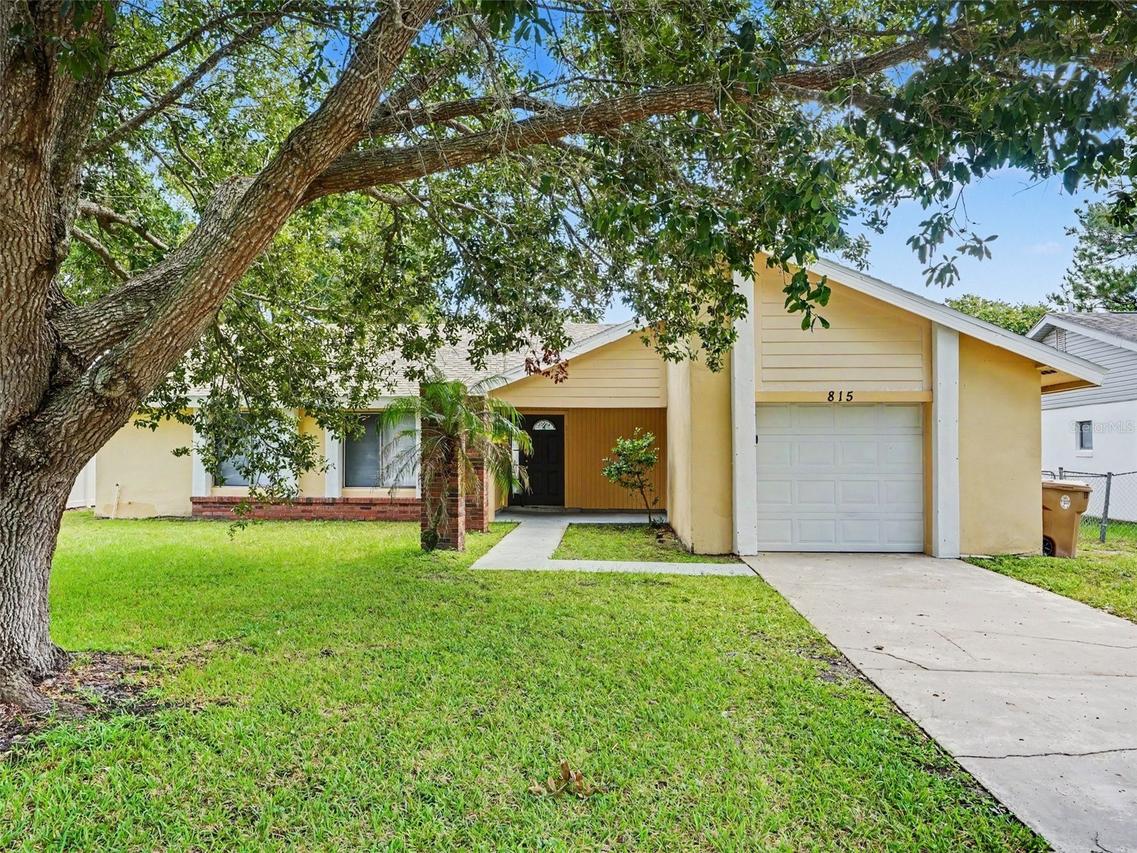 815 E Flag Ln., Kissimmee, FL 34759