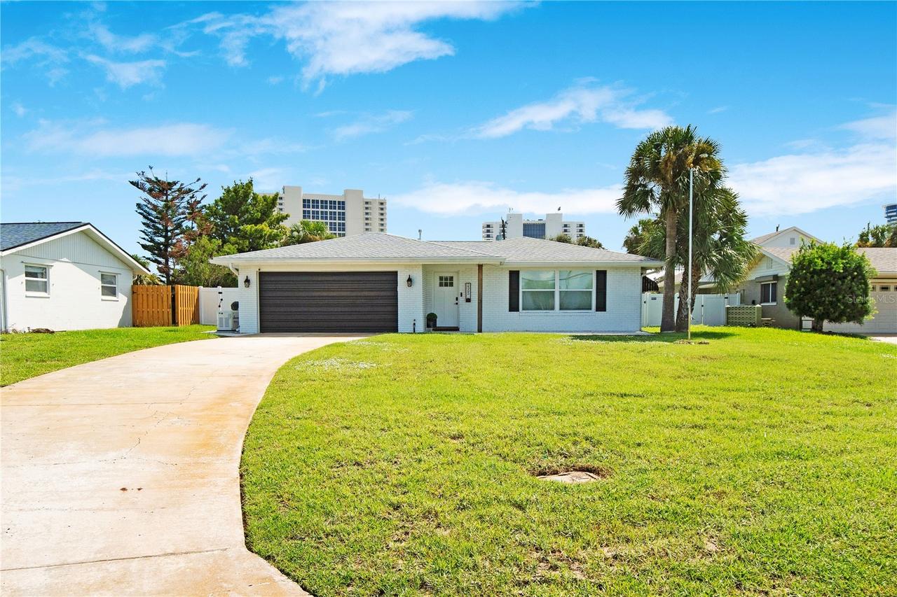 2565 S Peninsula Dr., Daytona Beach, FL 32118