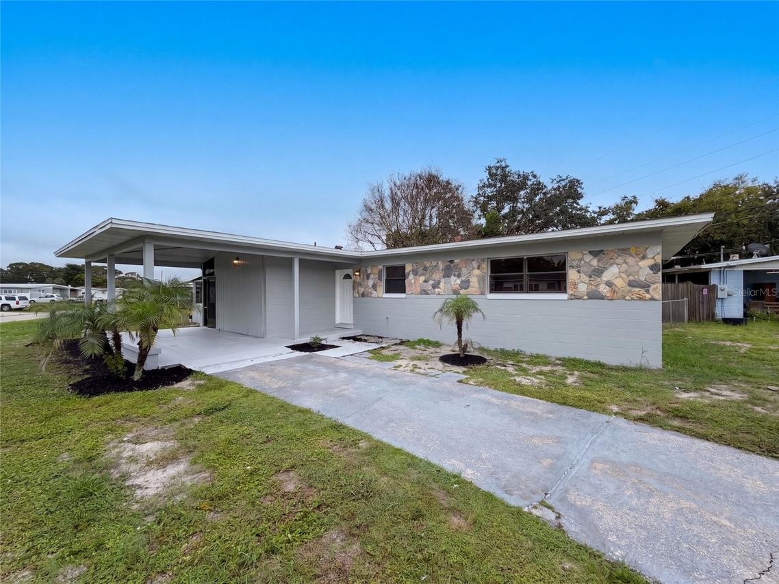 1053 Azalea Ln., Cocoa, FL 32922