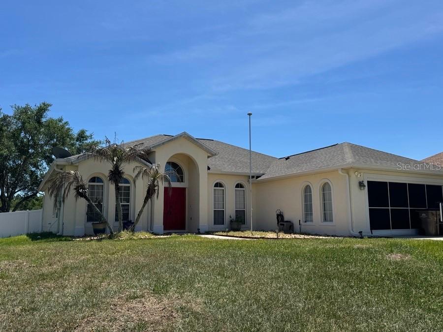 13500 Biscayne Dr., Grand Island, FL 32735