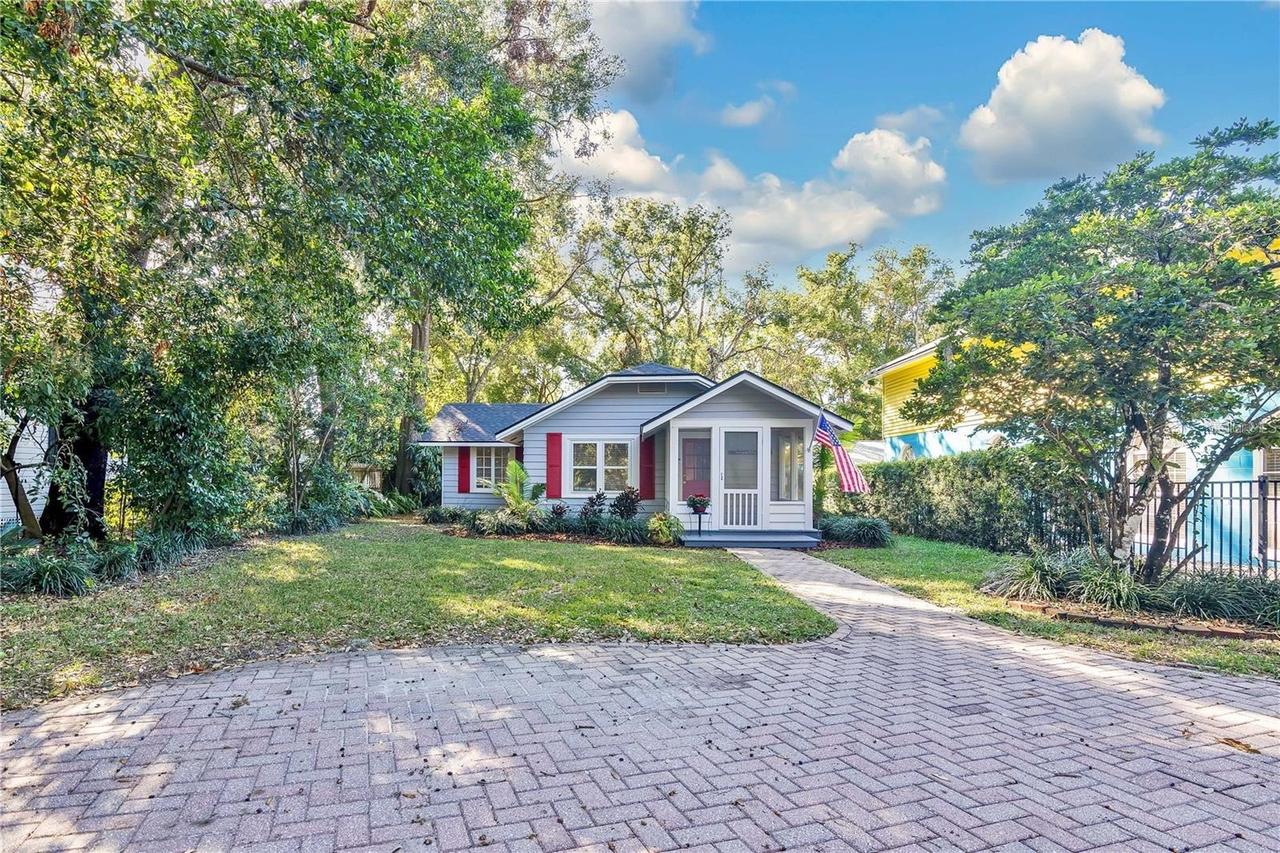 628 Forest St., Windermere, FL 34786