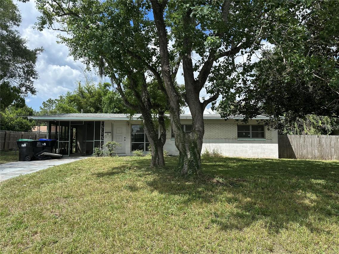 2911 Winfield St., Orlando, FL 32810