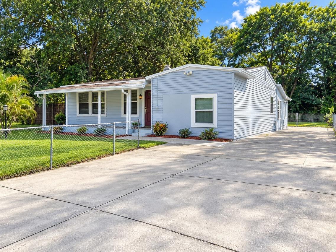1624 Grand St., Orlando, FL 32805