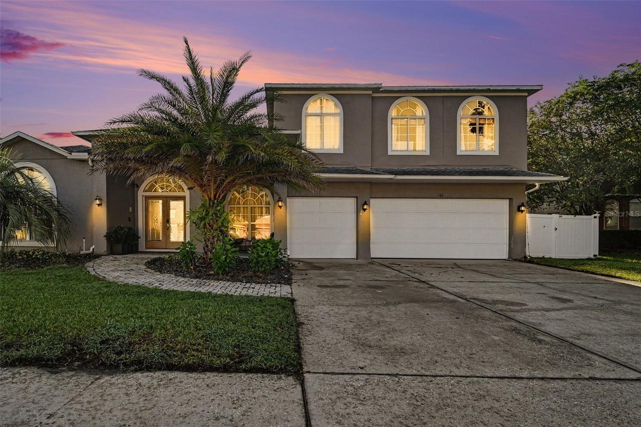 1325 Tall Maple Loop, Oviedo, FL 32765