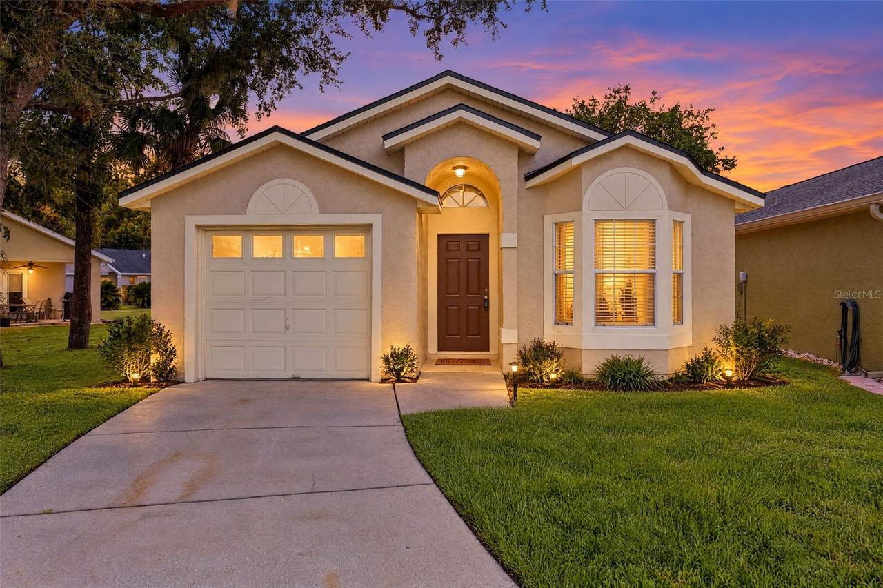 526 Seasons Ct., Winter Springs, FL 32708