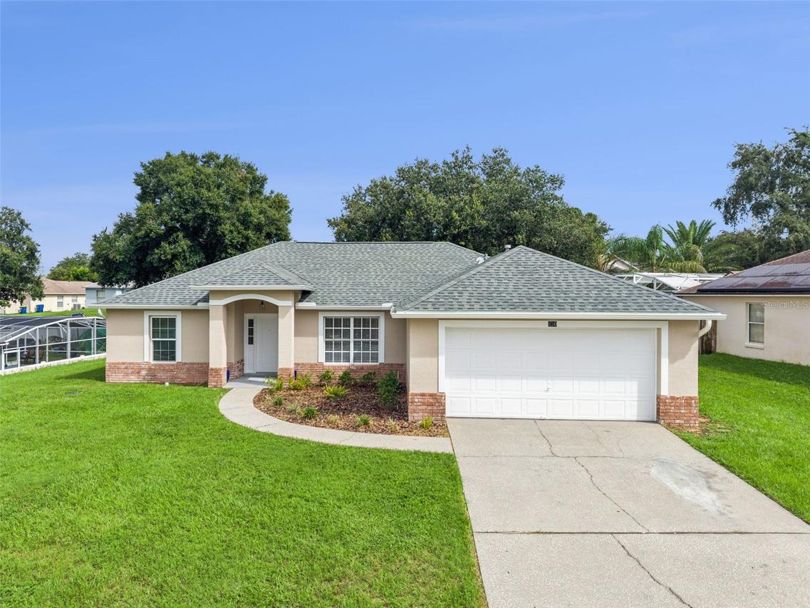 630 Park Valley Cir., Minneola, FL 34715