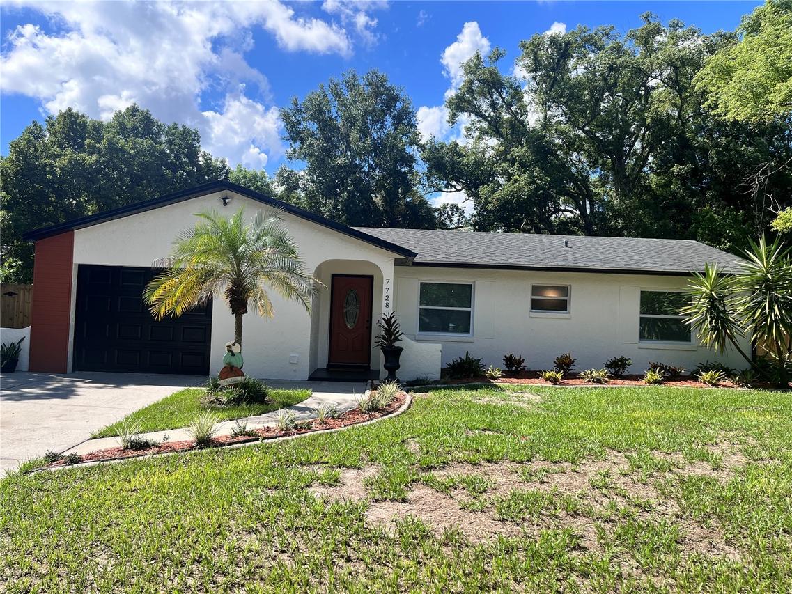 7728 Whisper Pl., Orlando, FL 32810