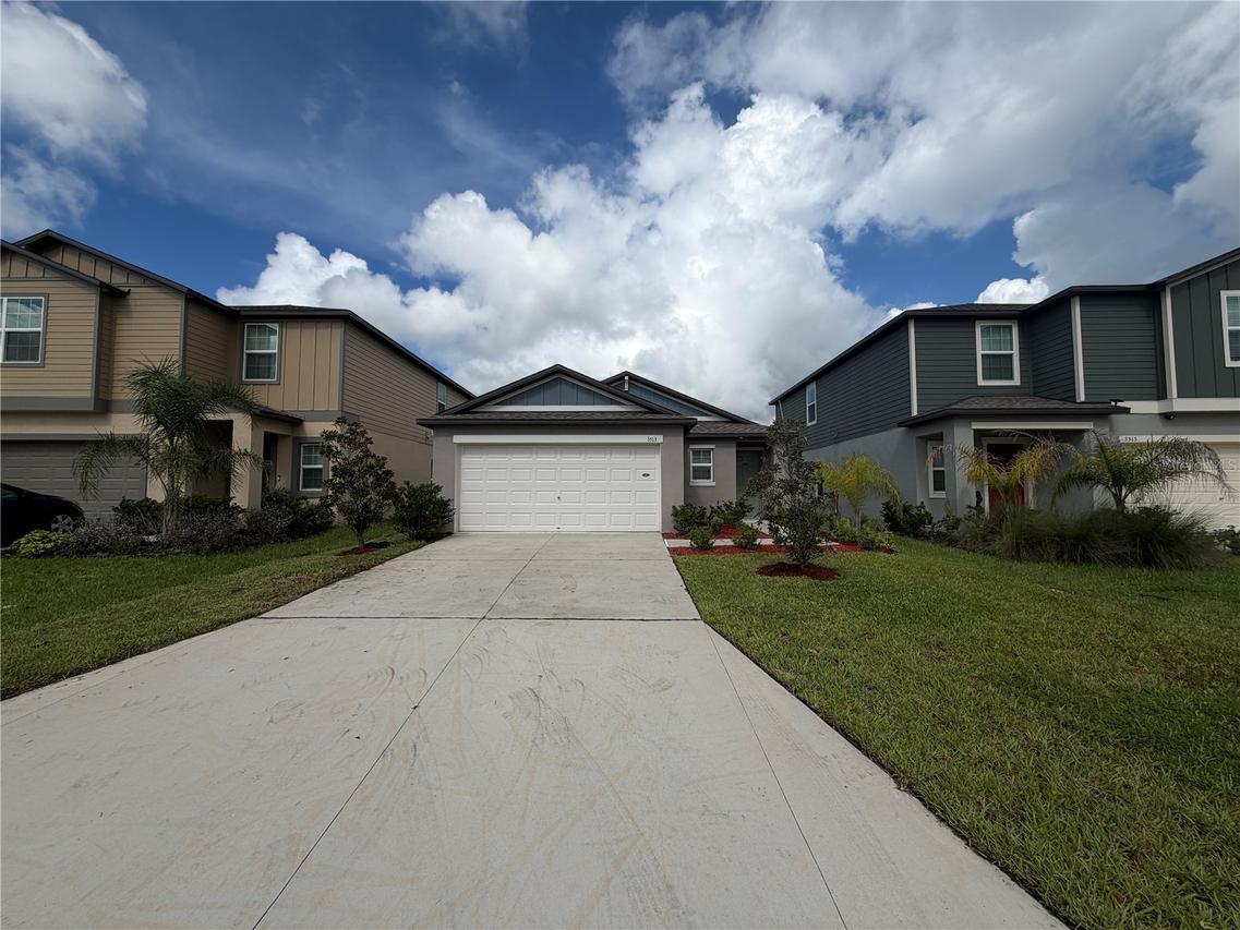 3513 Radiant Mountain Dr., Plant City, FL 33565