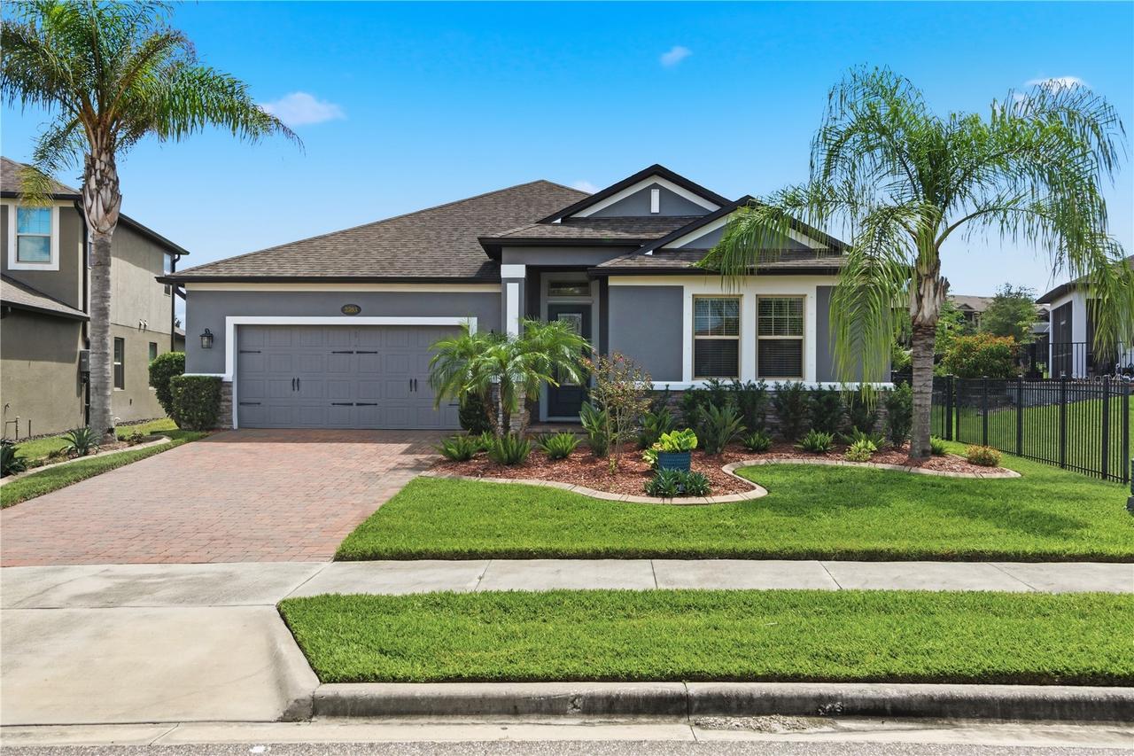 2393 Panoramic Cir., Apopka, FL 32703