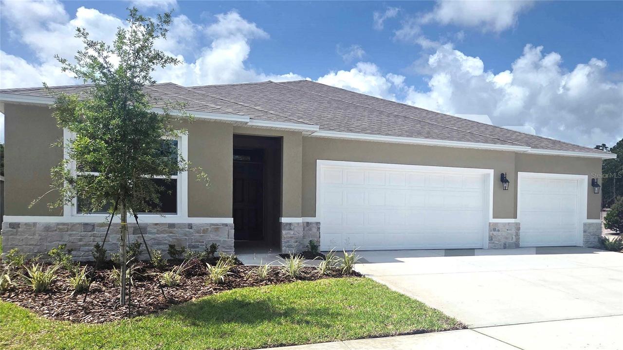 1108 Morfontaine St., Daytona Beach, FL 32124
