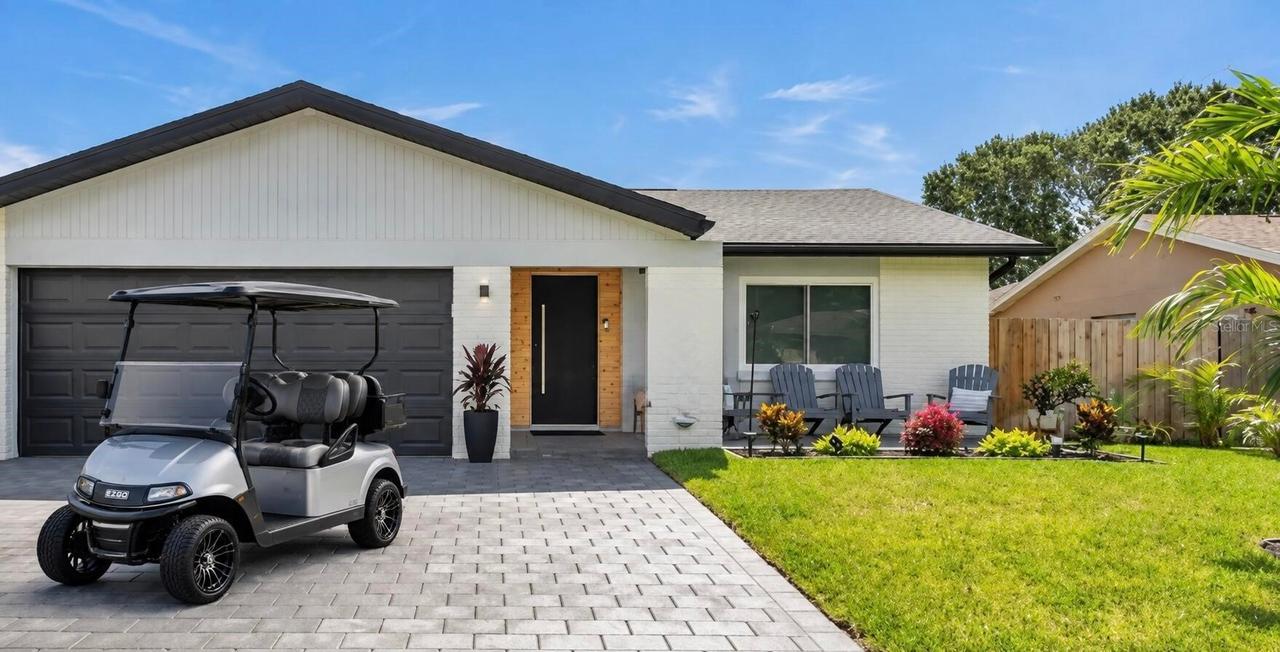 1467 Chesterfield Dr., Dunedin, FL 34698