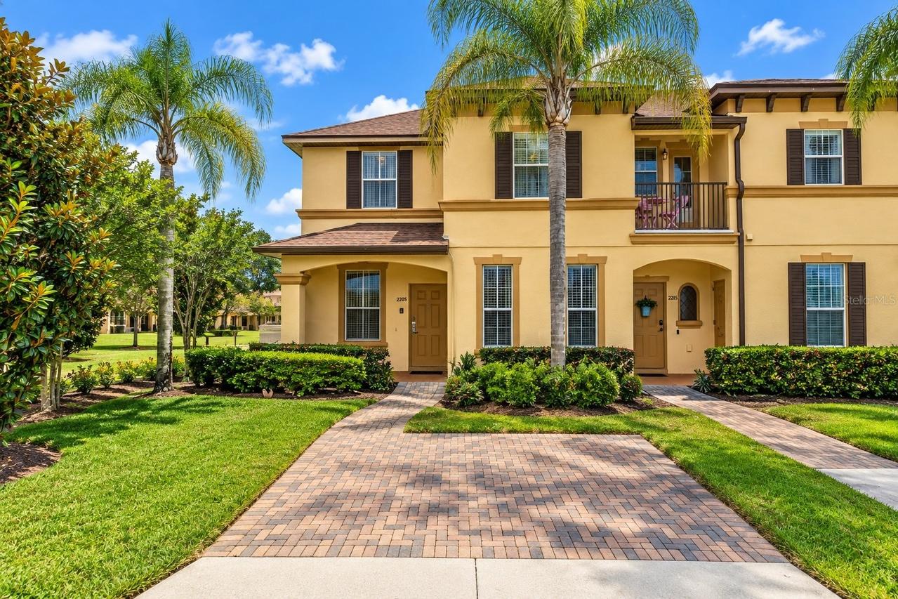 2205 Calabria Ave., Davenport, FL 33897