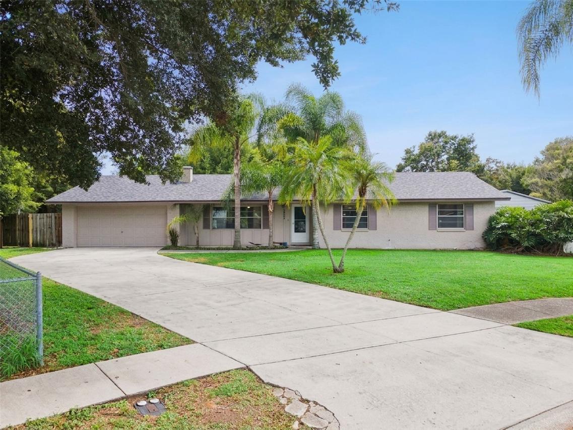 2605 Ridgetop Way, Valrico, FL 33594