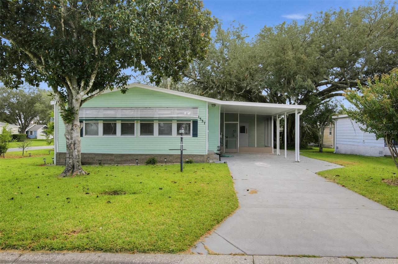 1537 E Schwartz Blvd., Lady Lake, FL 32159