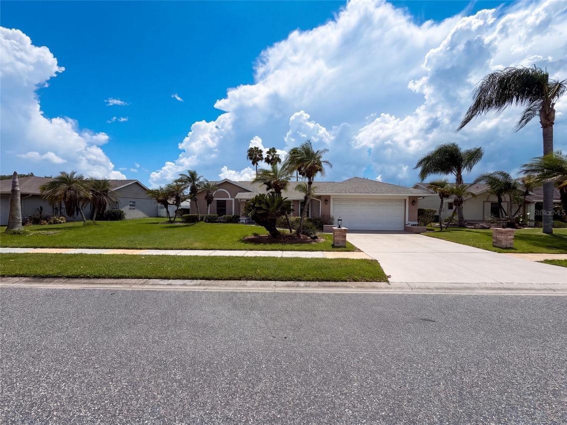 14725 Eagles Crossing Dr., Orlando, FL 32837
