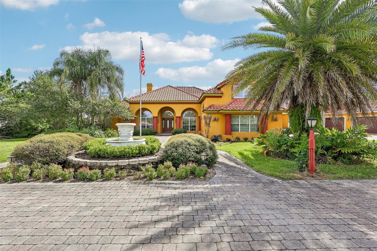 32736 Wolfs Tr., Sorrento, FL 32776