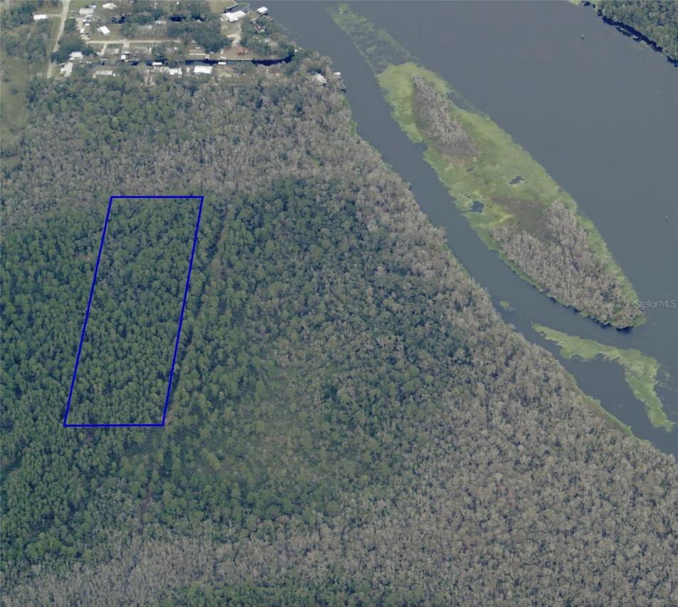 Shad Rd., Astor, FL 32102