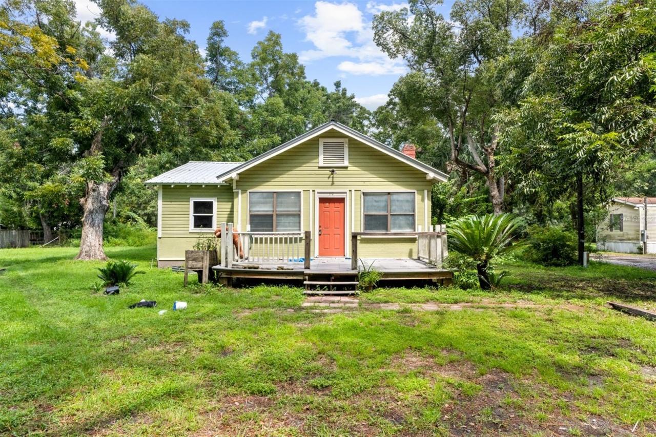 112 Opal Chambers, Apalachicola, FL 32320