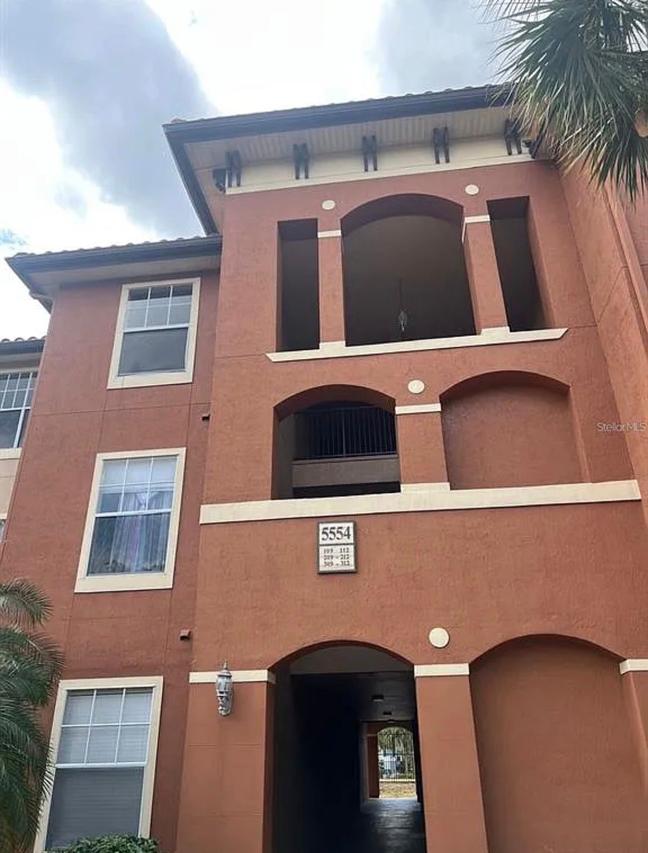 5554 Metrowest Blvd. #4-310, Orlando, FL 32811