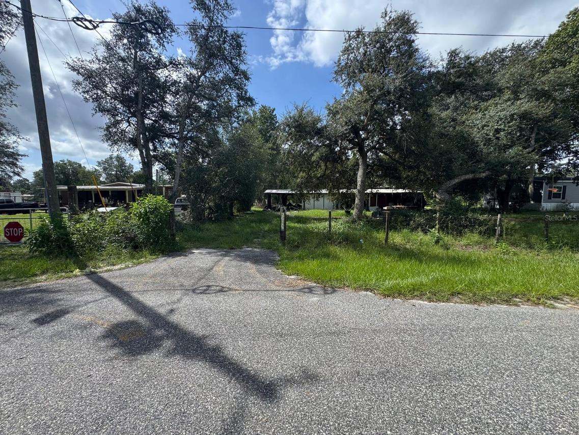 28148 Hibiscus Ave., Paisley, FL 32767