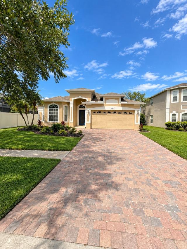 2742 Dover Glen Cir., Orlando, FL 32828