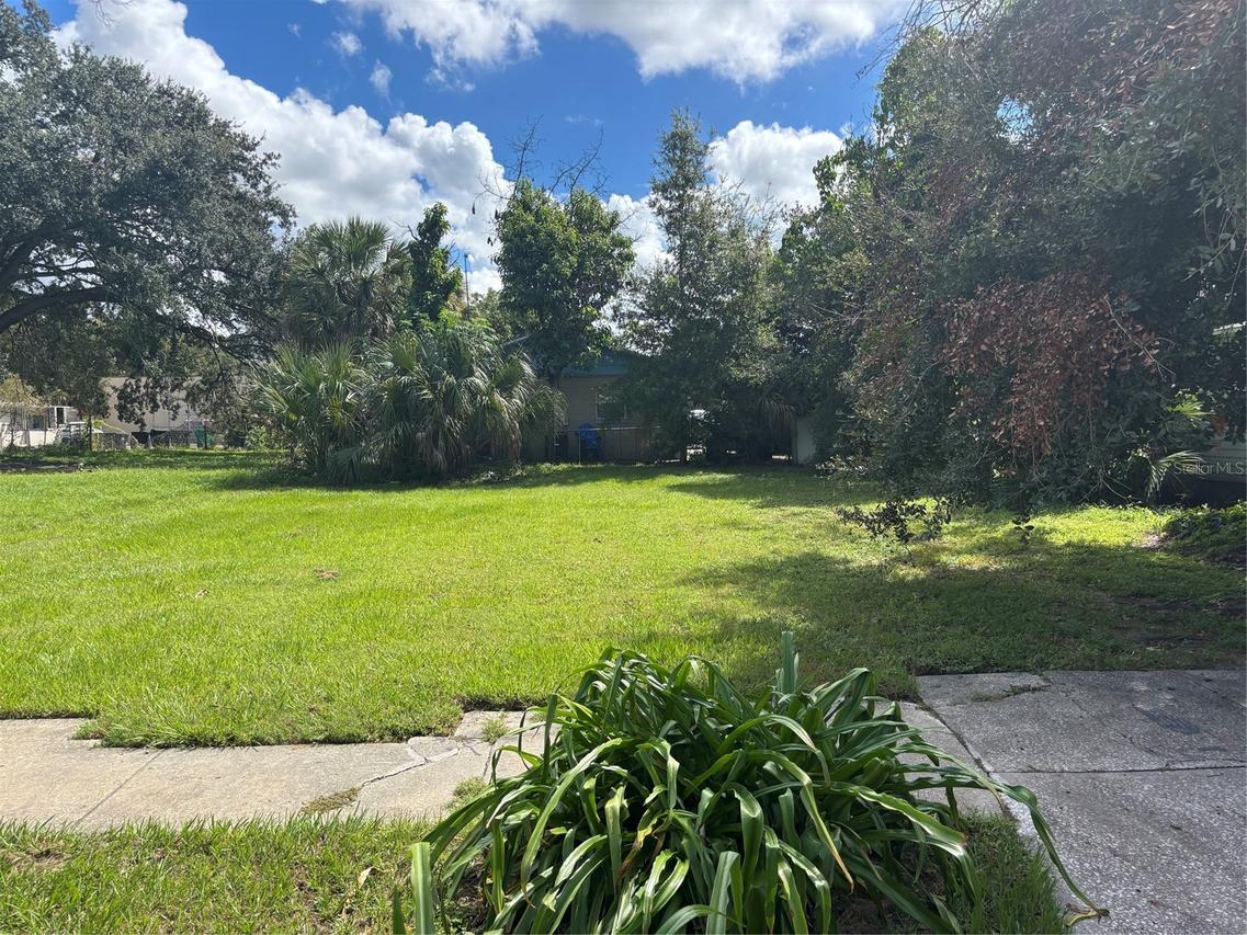 437 Mcfall Ave., Orlando, FL 32805