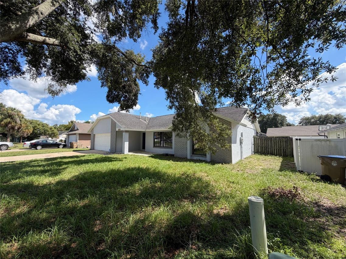 7704 Simon Ridge Ct., Kissimmee, FL 34747