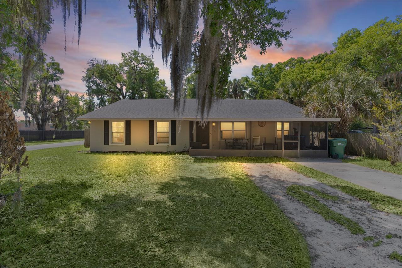 1124 N Grant Ave., Mount Dora, FL 32757