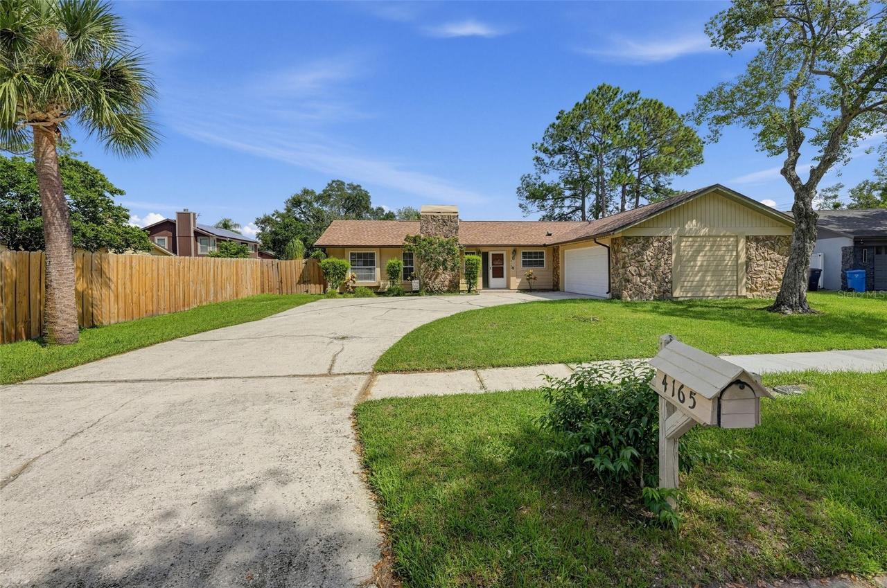 4165 Rolling Springs Dr., Tampa, FL 33624