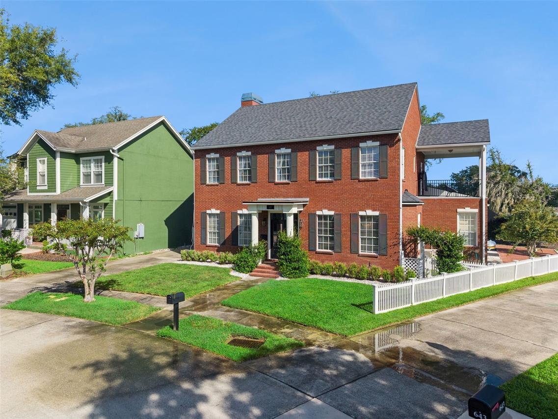 637 Lake Harbor Cir., Orlando, FL 32809