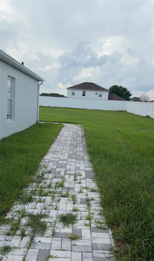3185 Santa Cruz Dr., Kissimmee, FL 34746