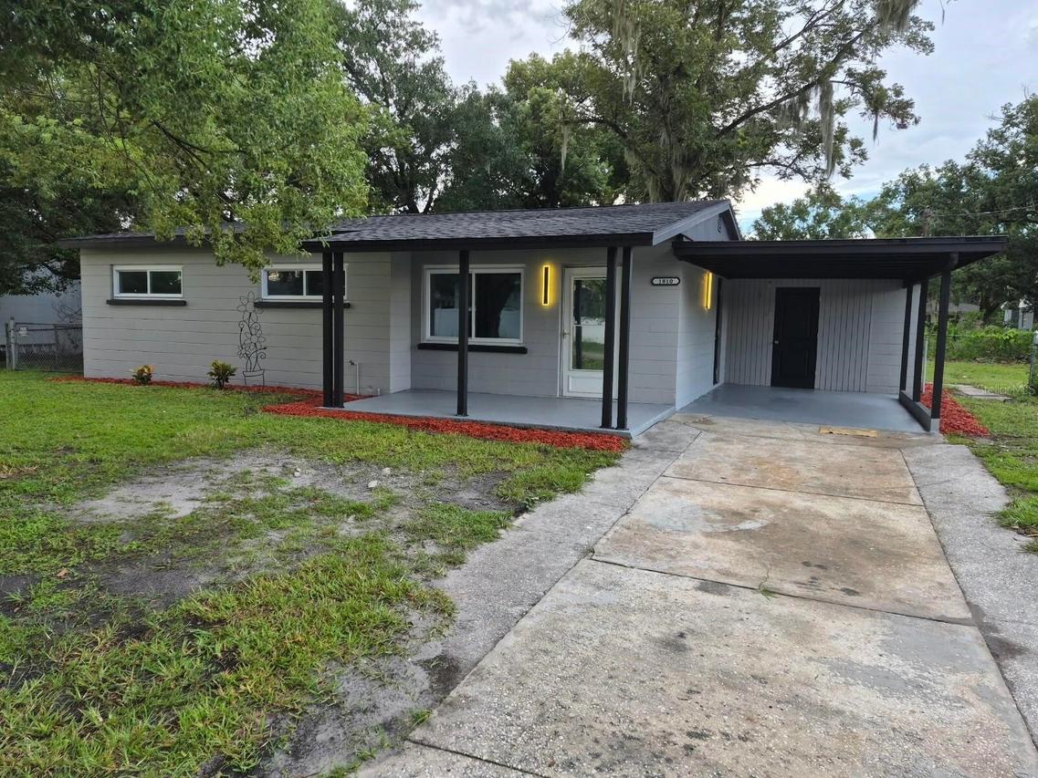 1810 E Carol Dr., Plant City, FL 33563