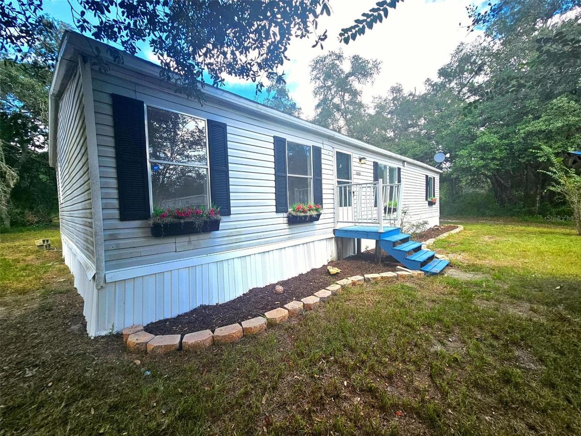 9485 Rousseau St., Webster, FL 33597
