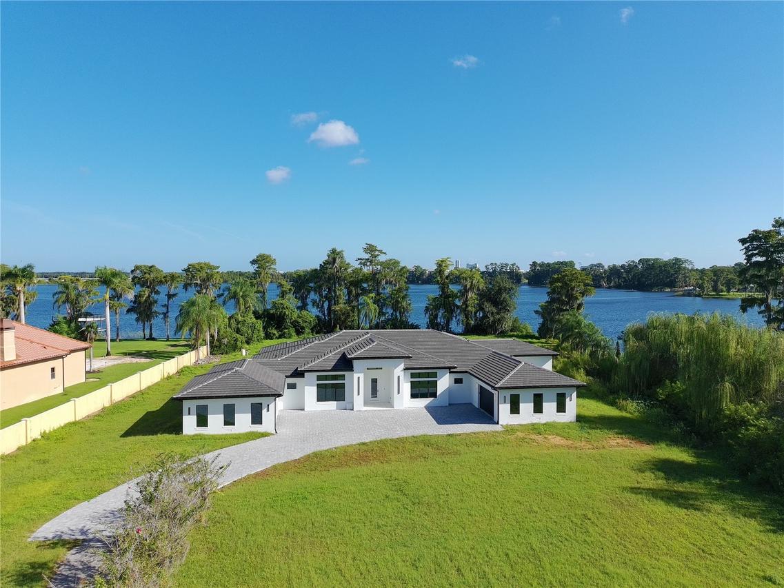 7240 Lake Willis Dr., Orlando, FL 32821