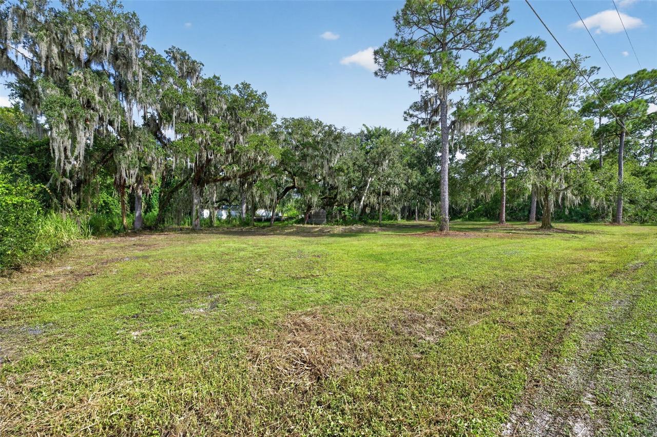 Swamp Ln., Geneva, FL 32732