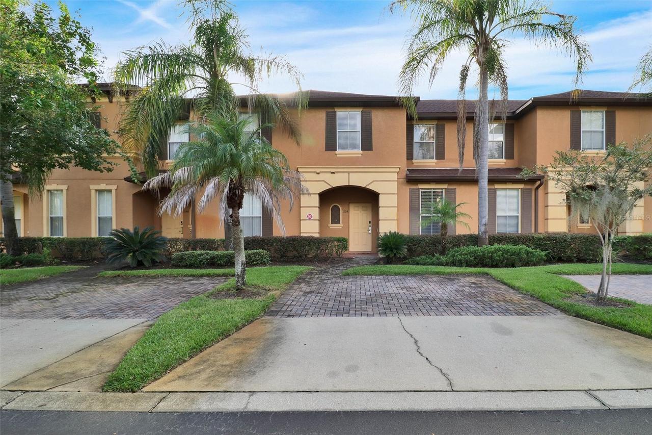 1134 Calabria Ave., Davenport, FL 33897