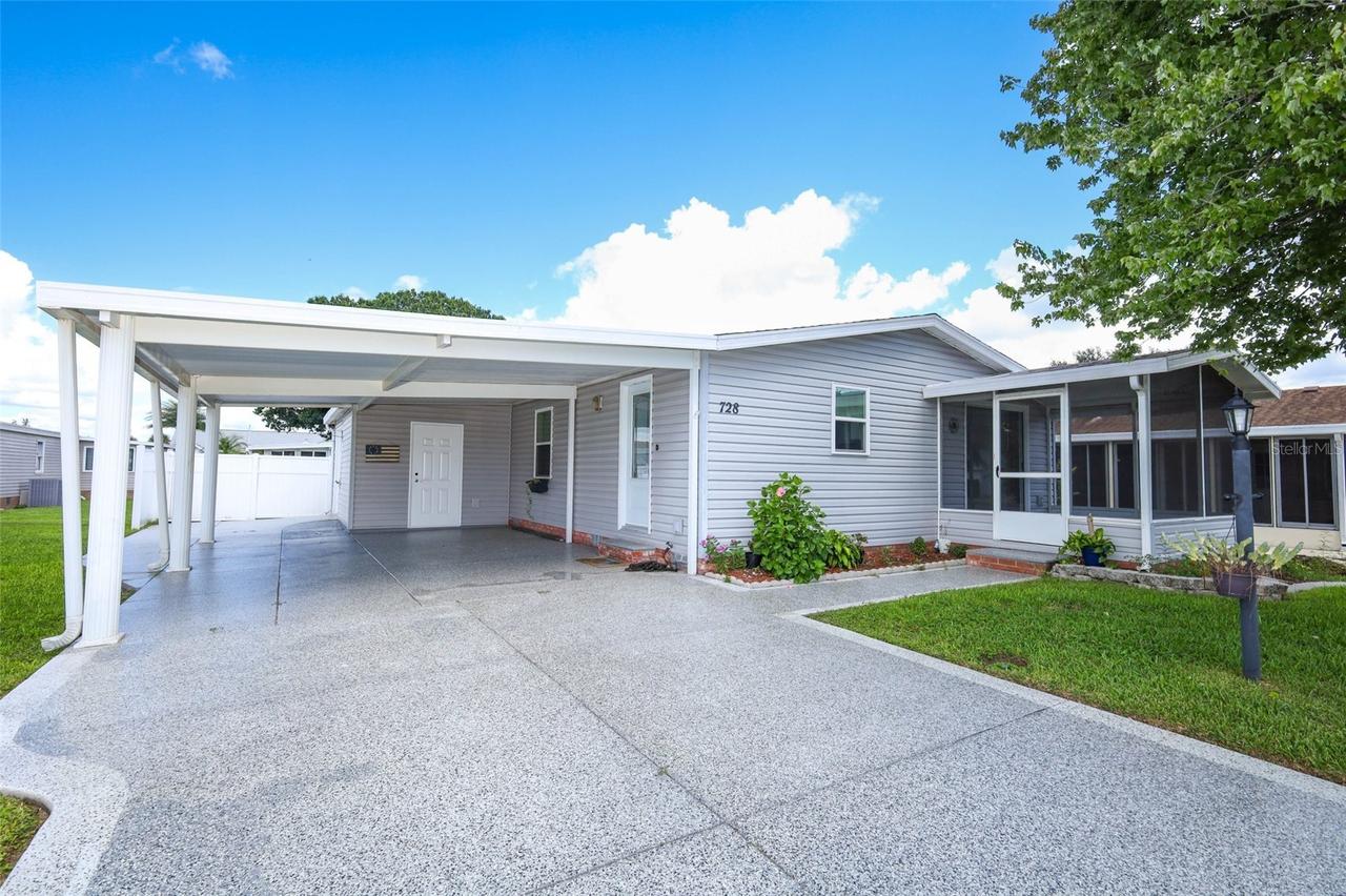 728 Prado Dr., Lady Lake, FL 32159