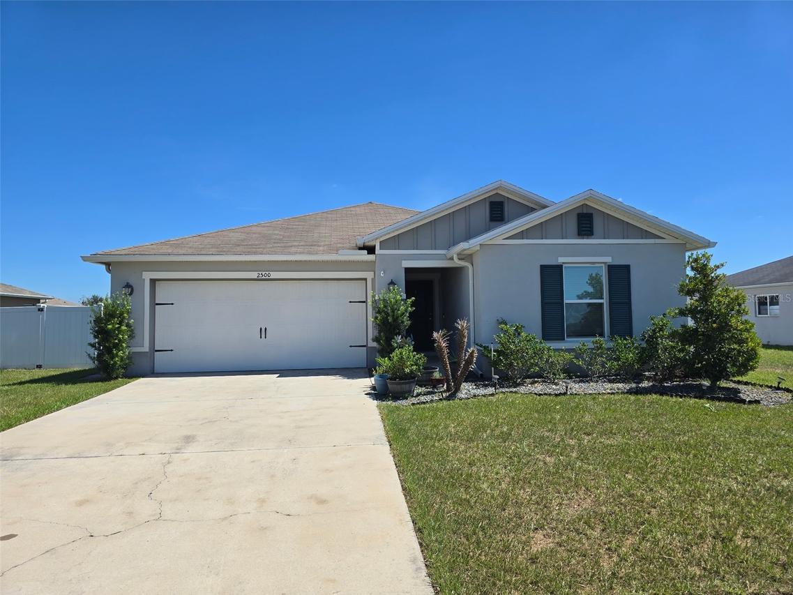 2500 Begonia St., Mascotte, FL 34753