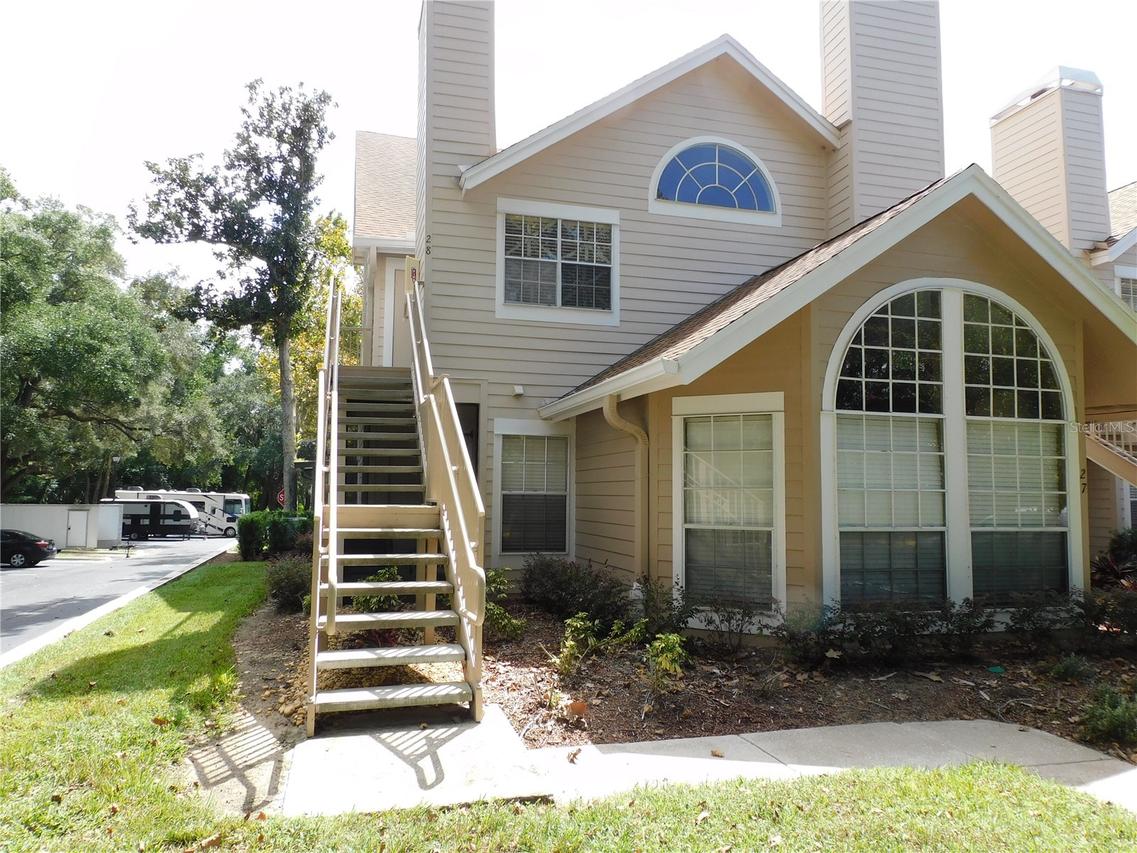 575 Bloomington Ct. #28, Altamonte Springs, FL 32714