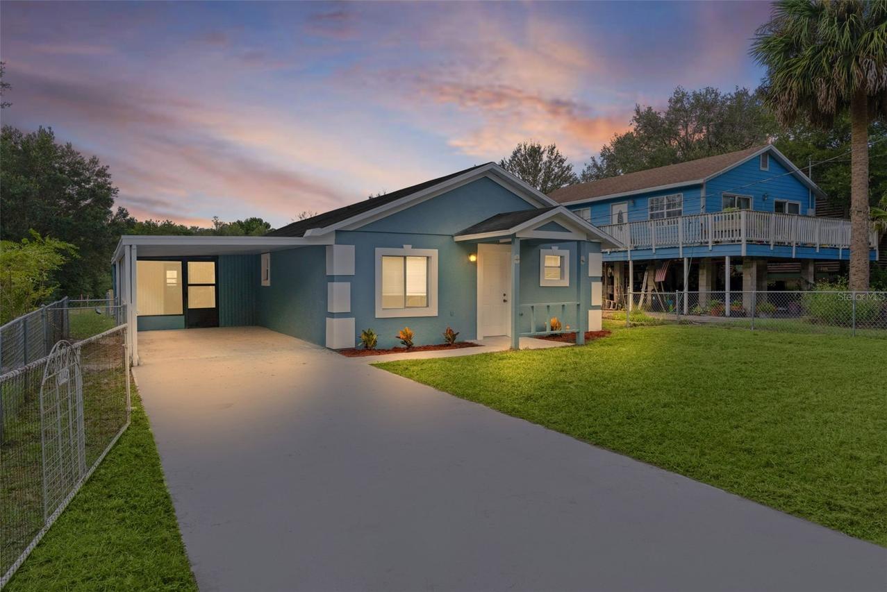 31128 Lochmore Cir., Mount Plymouth, FL 32776
