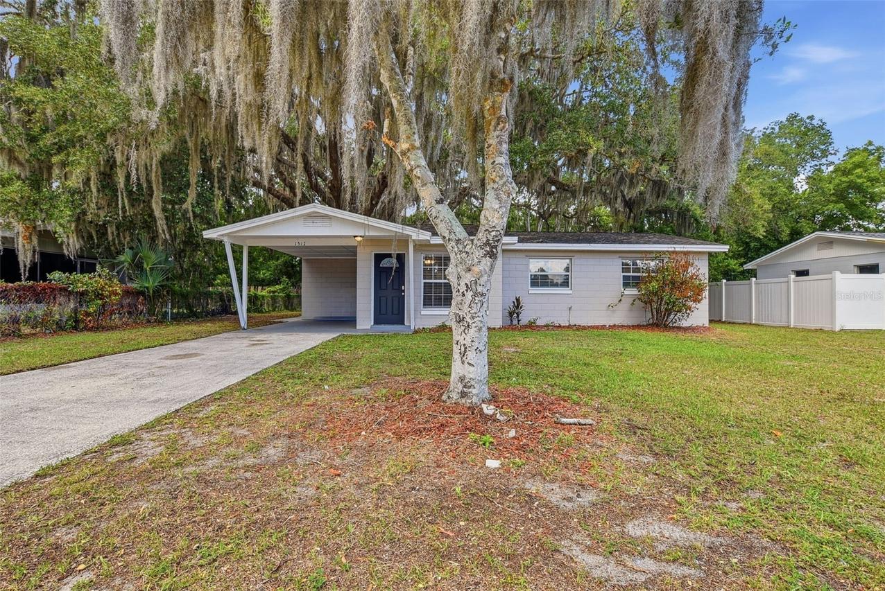 1317 Braebury Dr., Leesburg, FL 34748