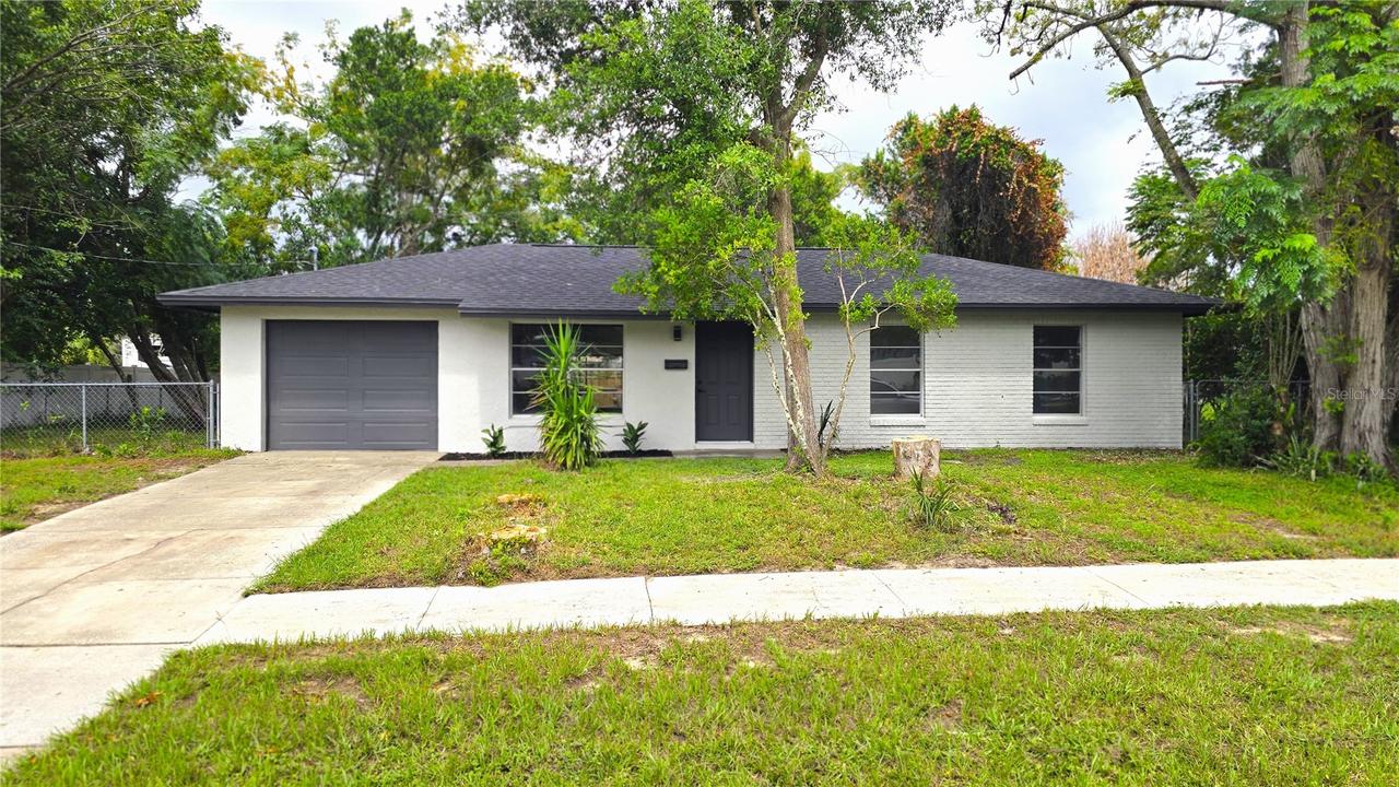 605 Jameson Dr., Orange City, FL 32763